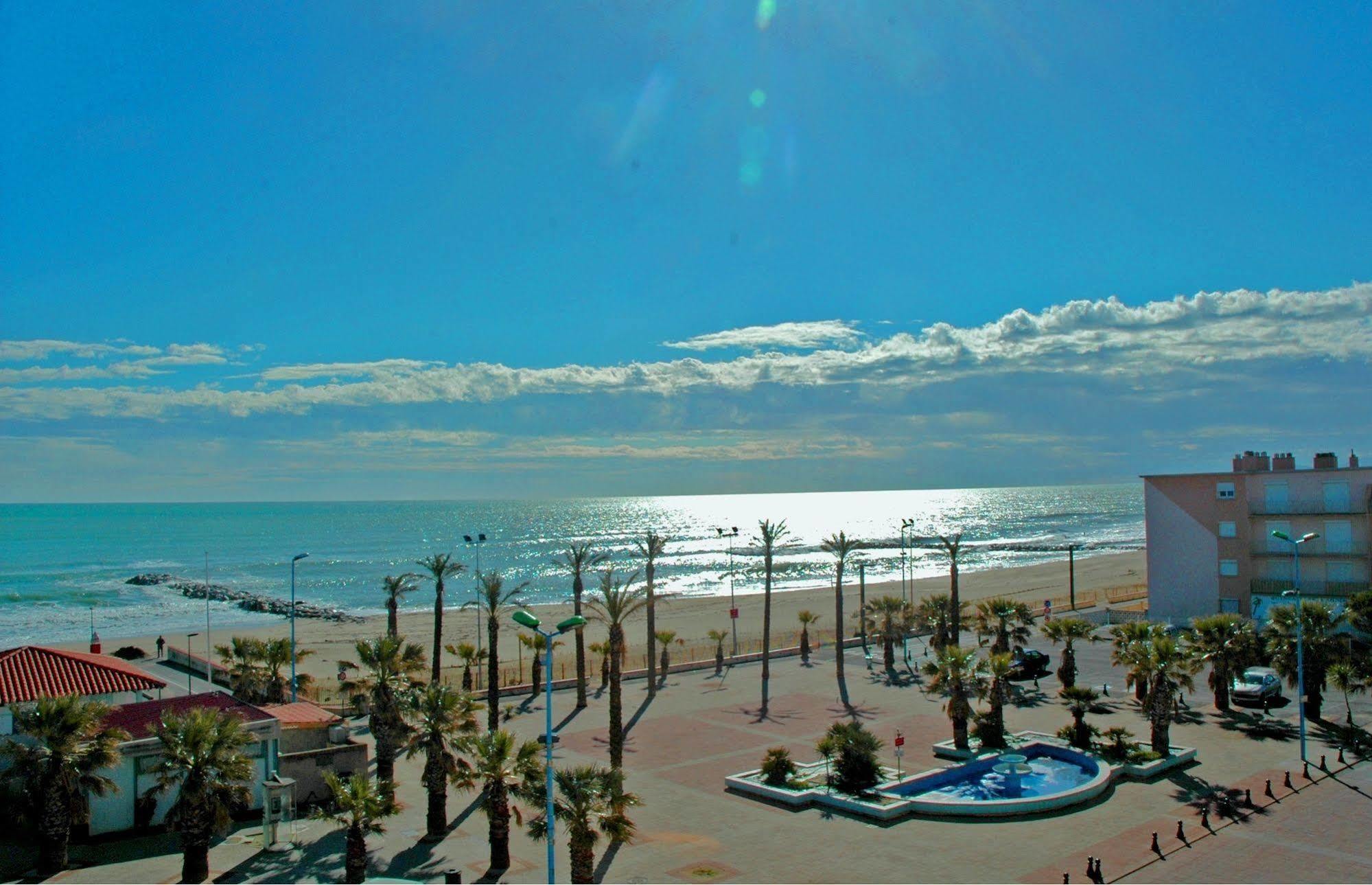 Logis Hotel Restaurant Mar I Sol Saint-Cyprien (Pyrenees-Orientales) Exterior foto